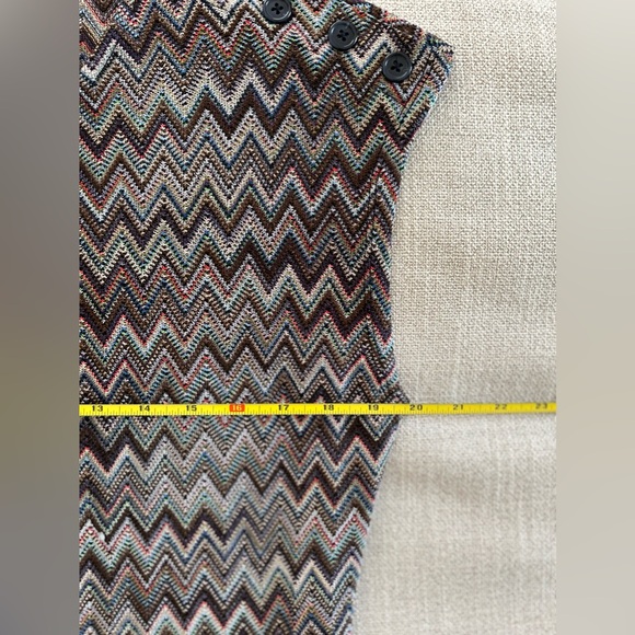 The Limited Multi Colored Cap Sleeve Top Blouse. Size Small - Picture 9 of 12